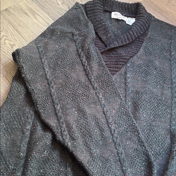 Bugatchi | Vintage Pine Green and Charcoal Knit V-Neck Sweater Size Large - Picture 12 of 14